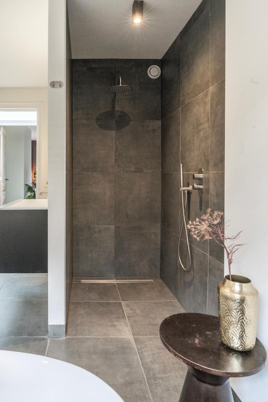 Xxl Loft With Bath Located Stadsvilla Tilburgo Exterior foto