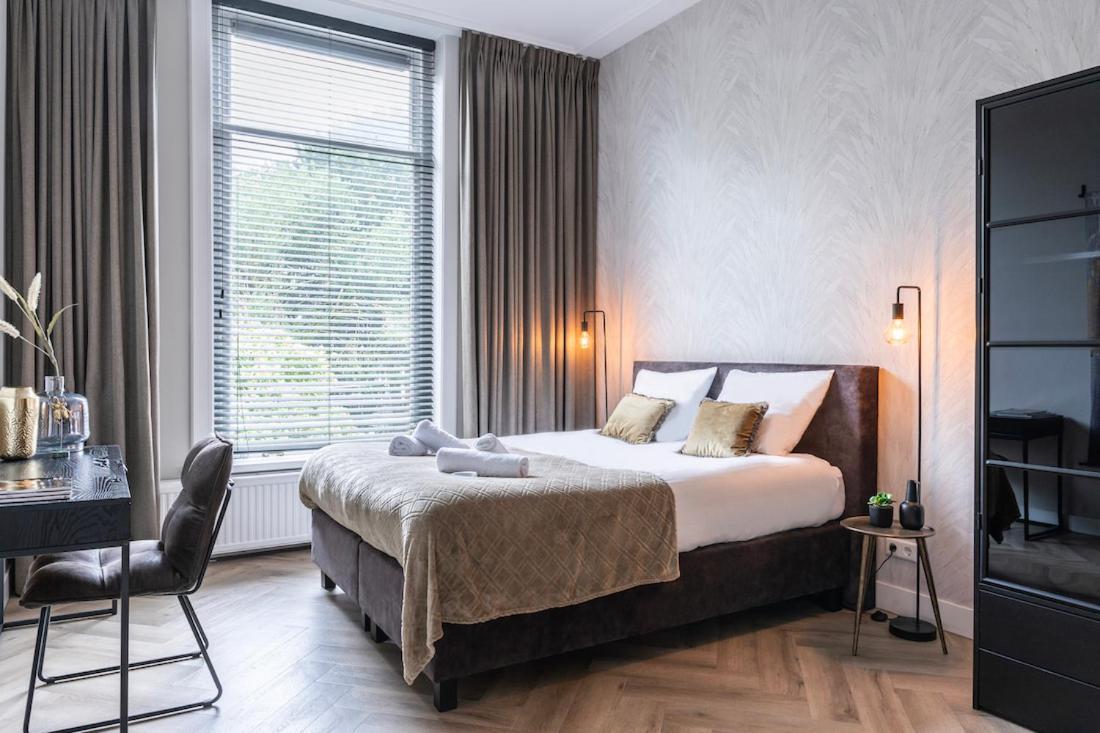 Xxl Loft With Bath Located Stadsvilla Tilburgo Exterior foto